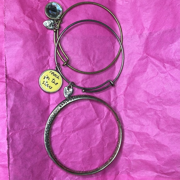 3 bracelets/ charms Sandra Magsamen - dream big - Picture 8 of 11